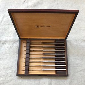 Wustof Stainless Steak Knives and Box- Set of 8